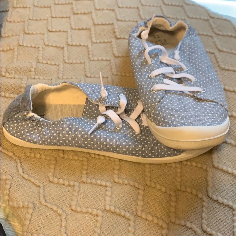 Memory foam slip on sneakers